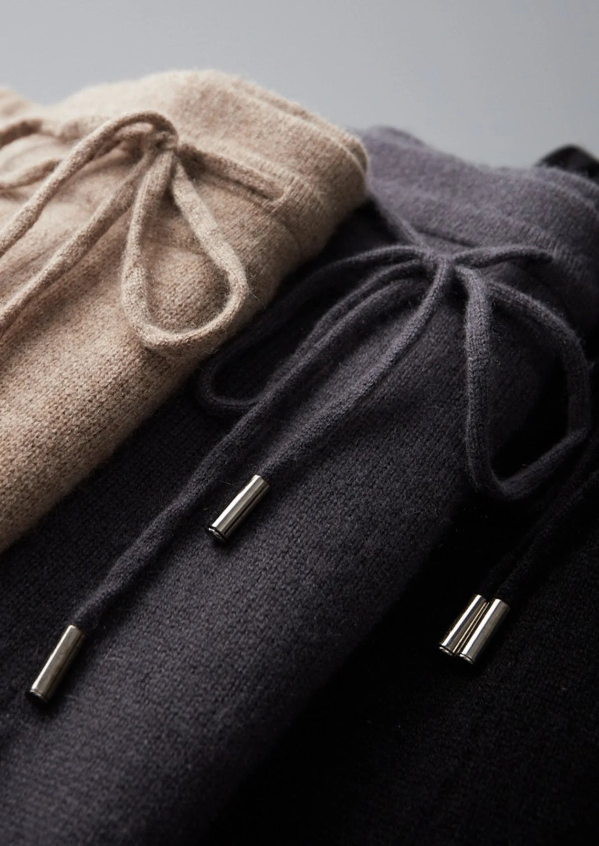Men’s Merino Wool Tapered Joggers with Drawstring Waist
