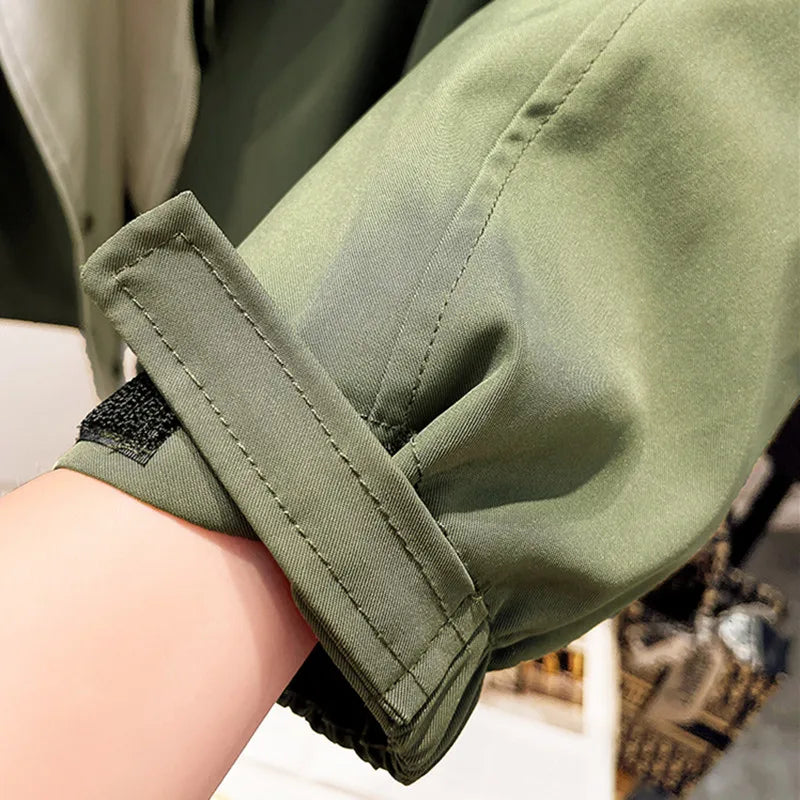 Women's Elegant Windproof Jacket with Weather-Resistant Protection