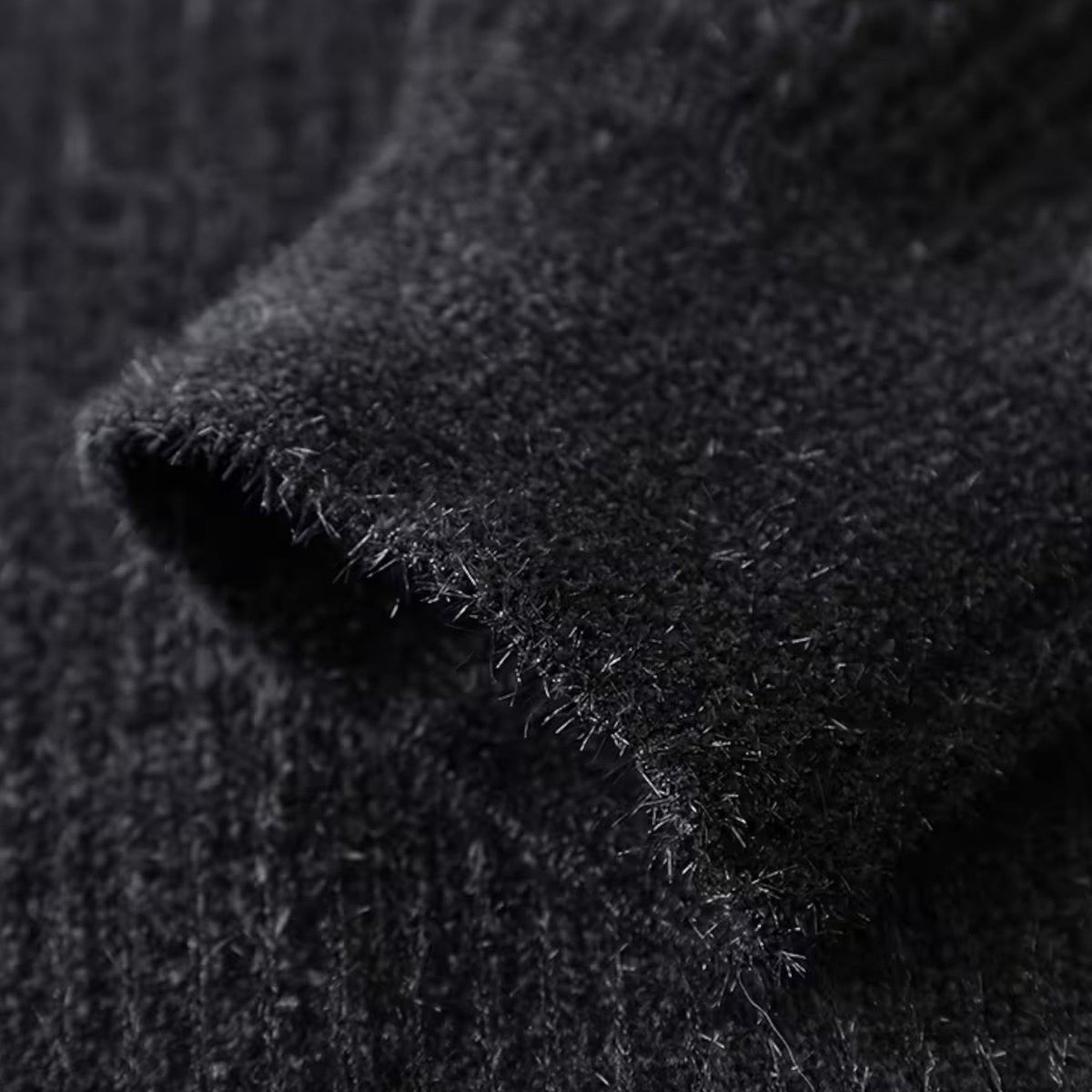 Men’s Striped Half-Zip Stand Collar Knit Sweater