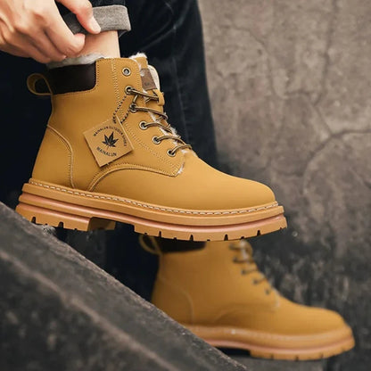 Men’s Fur-Lined Winter Snow Boots with Chunky Lug Sole