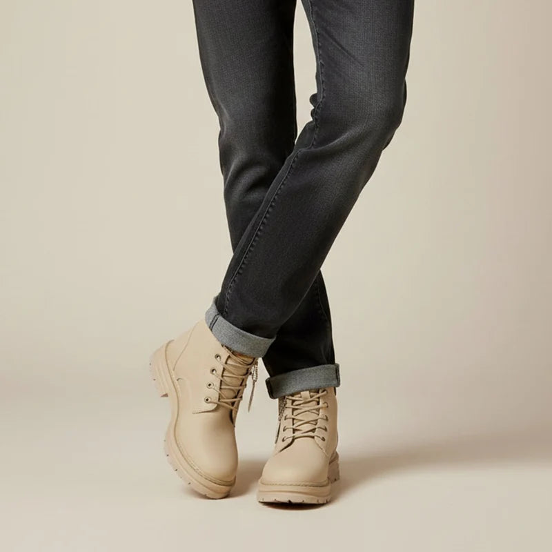 Men’s Fur-Lined Winter Snow Boots with Chunky Lug Sole