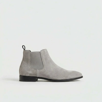 Men’s Smooth Leather Chelsea Boots with Cushioned Lining