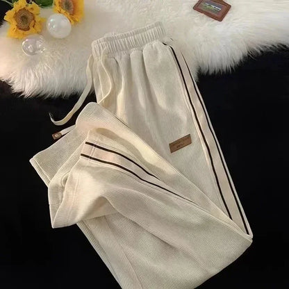 Women’s Fleece-Lined Corduroy Wide-Leg Sweatpants