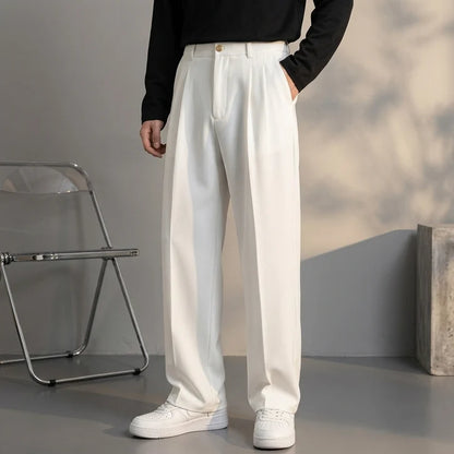 Men’s Lightweight Wool Pleated Trousers