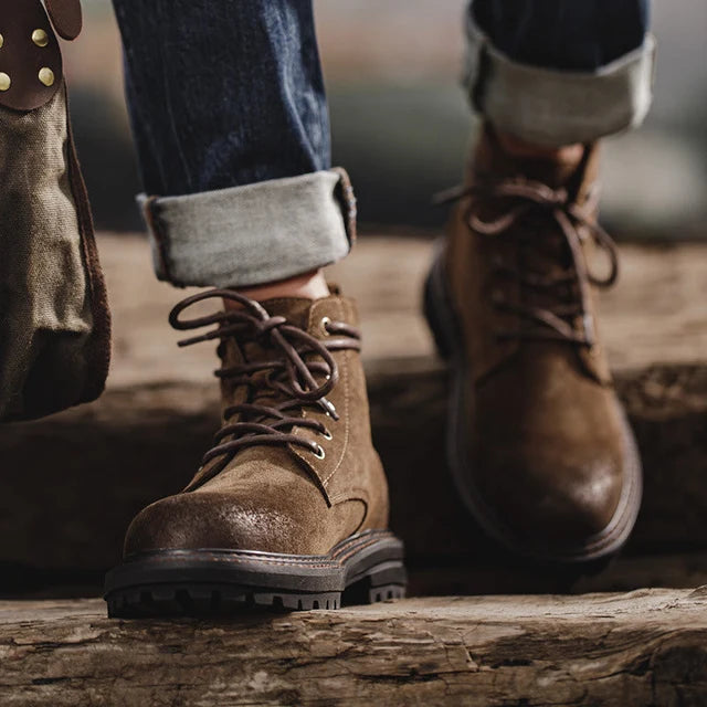Men’s Vintage-Inspired Lace-Up Boots with Cushioned Sole