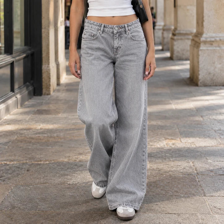 Women’s Low-Rise Full-Length Wide-Leg Denim Jeans