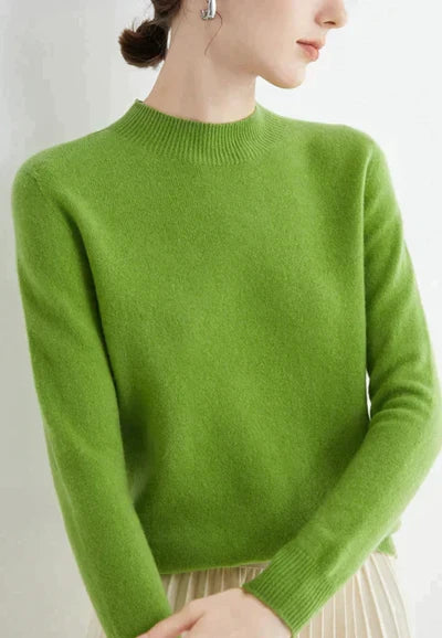 Women’s Soft Classic Knit Pullover Sweater for Autumn and Winter