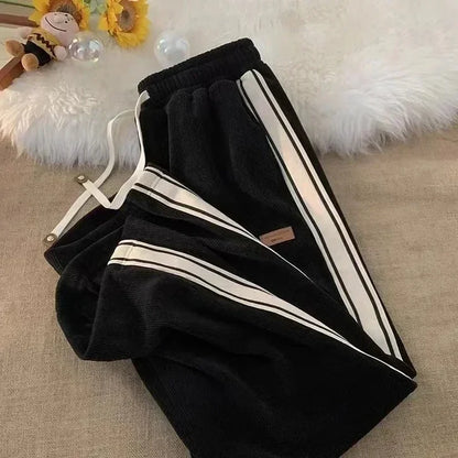 Women’s Fleece-Lined Corduroy Wide-Leg Sweatpants