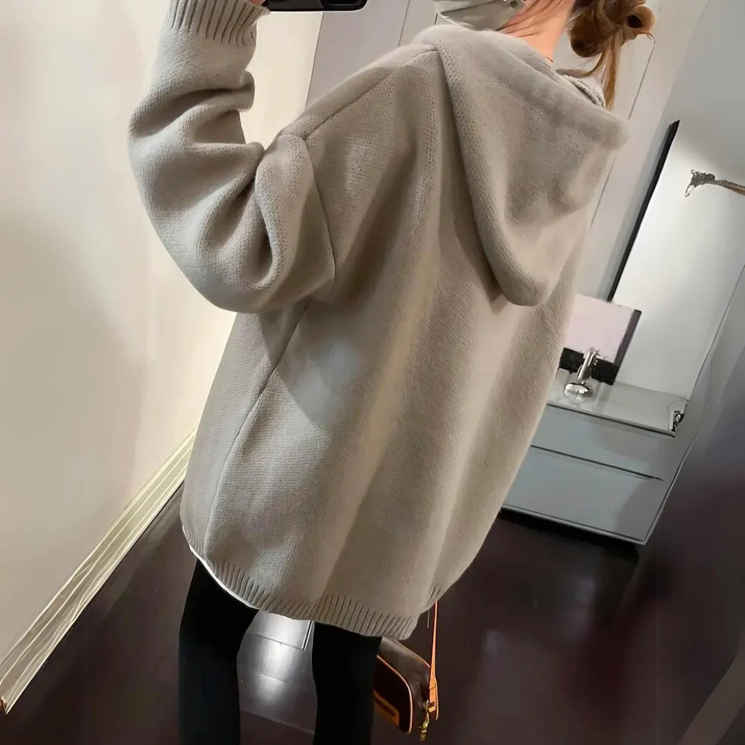Women’s Oversized Smiley Graphic Hooded Knit Pullover with Kangaroo Pocket