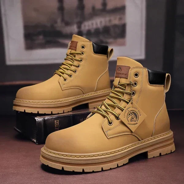 Men’s Rugged Outdoor Boots with Reinforced Ankle Support