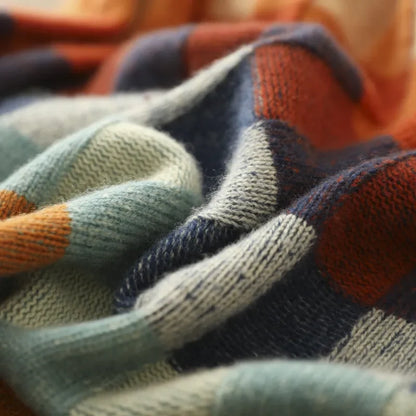 Women’s Oversized Multicolor Plaid Pattern Knit Sweater