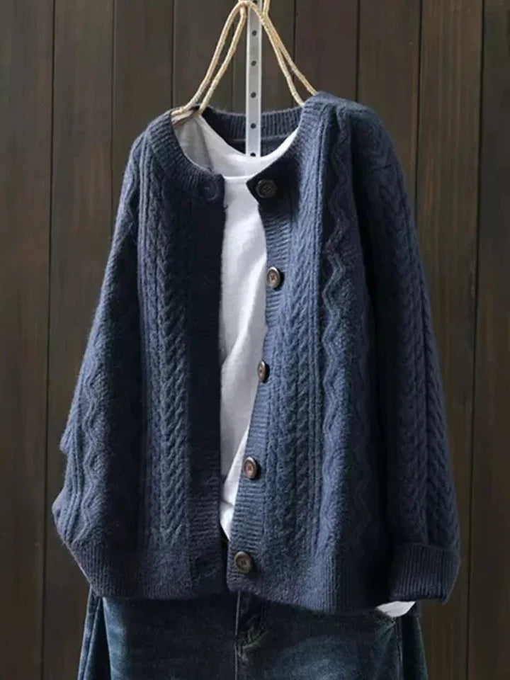 Women’s Oversized Textured Cable-Knit Button-Front Cardigan with Ribbed Trim