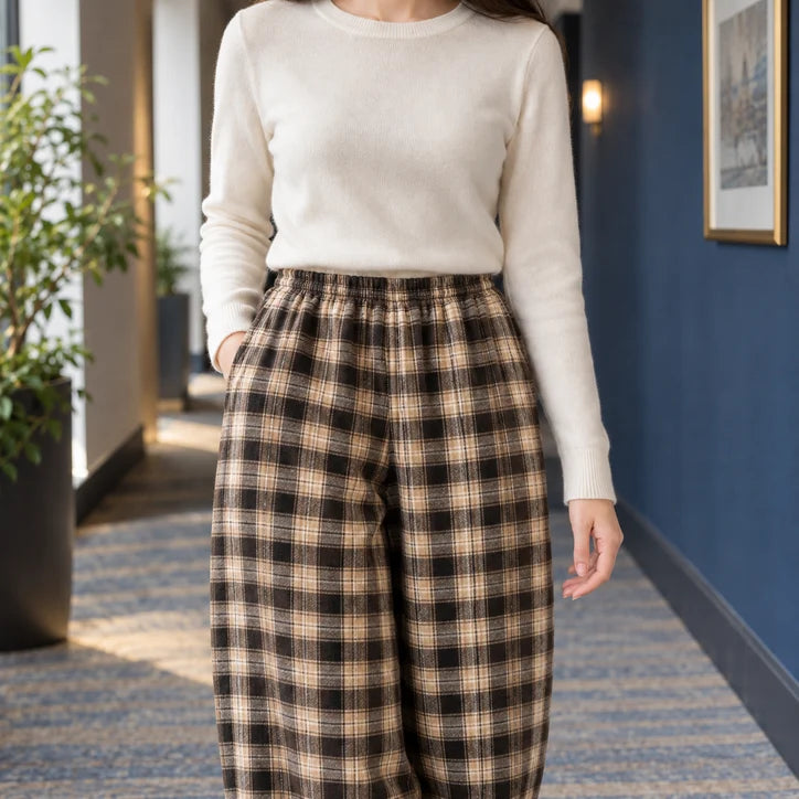 Women’s Plaid Fleece-Lined Relaxed Straight-Leg Pants