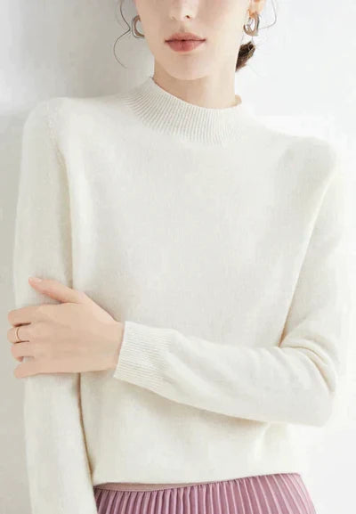 Women’s Soft Classic Knit Pullover Sweater for Autumn and Winter