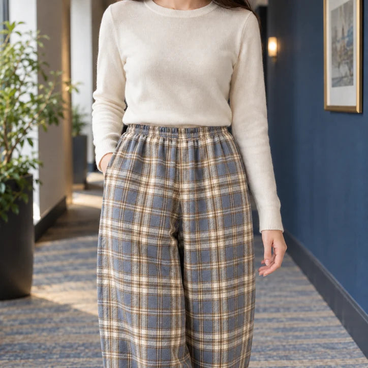 Women’s Plaid Fleece-Lined Relaxed Straight-Leg Pants