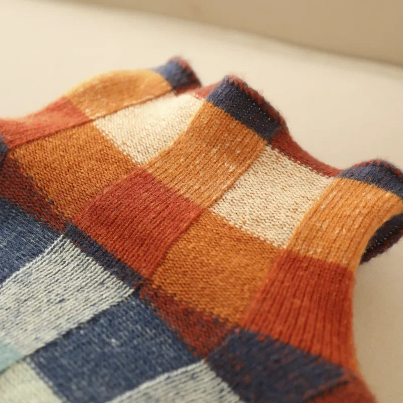 Women’s Oversized Multicolor Plaid Pattern Knit Sweater