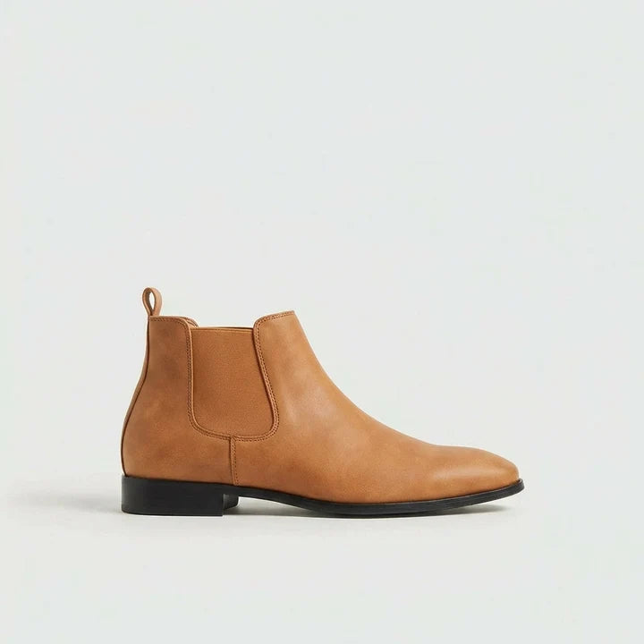Men’s Smooth Leather Chelsea Boots with Cushioned Lining