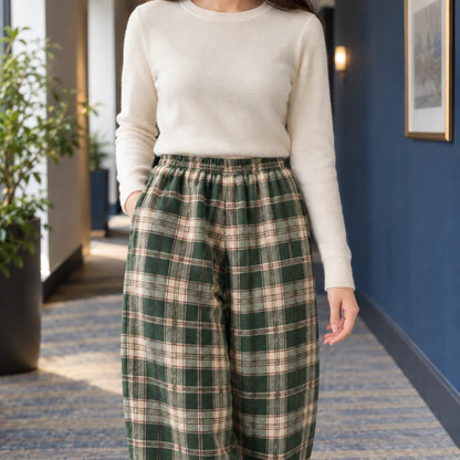 Women’s Plaid Fleece-Lined Relaxed Straight-Leg Pants