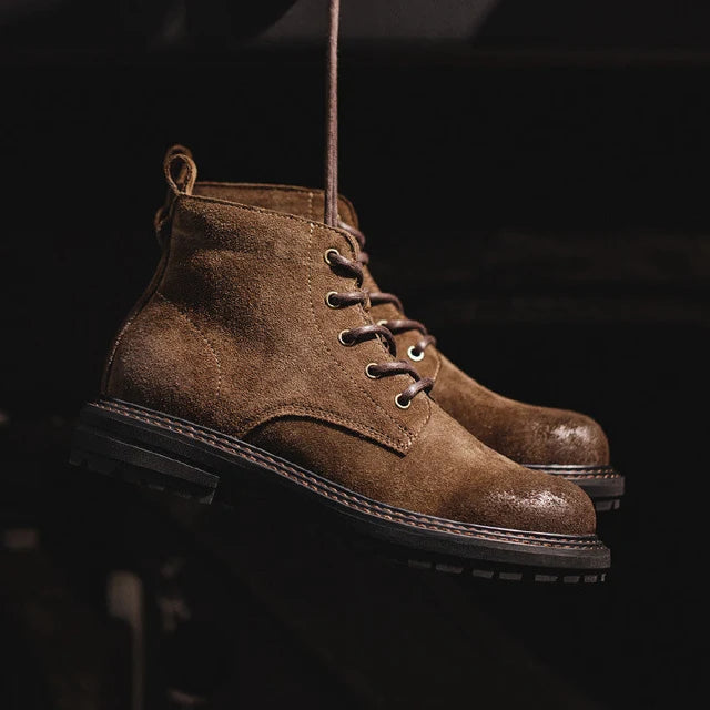 Men’s Vintage-Inspired Lace-Up Boots with Cushioned Sole