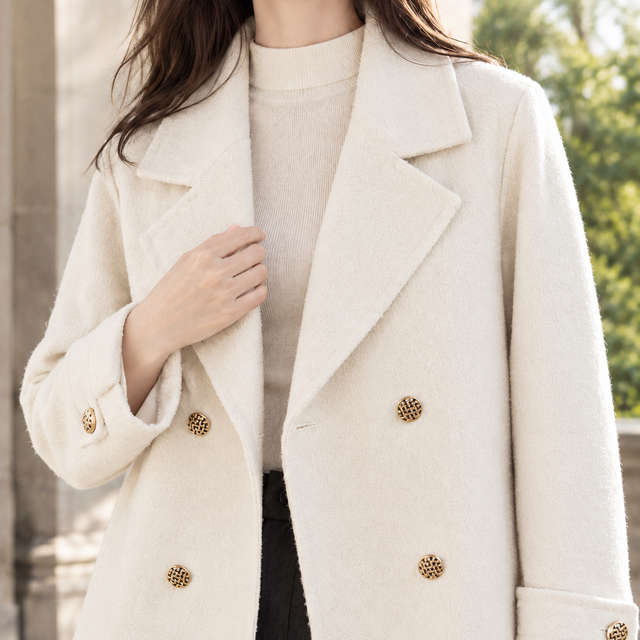 Women’s Cropped Wool Double-Breasted Jacket with Notched Lapels