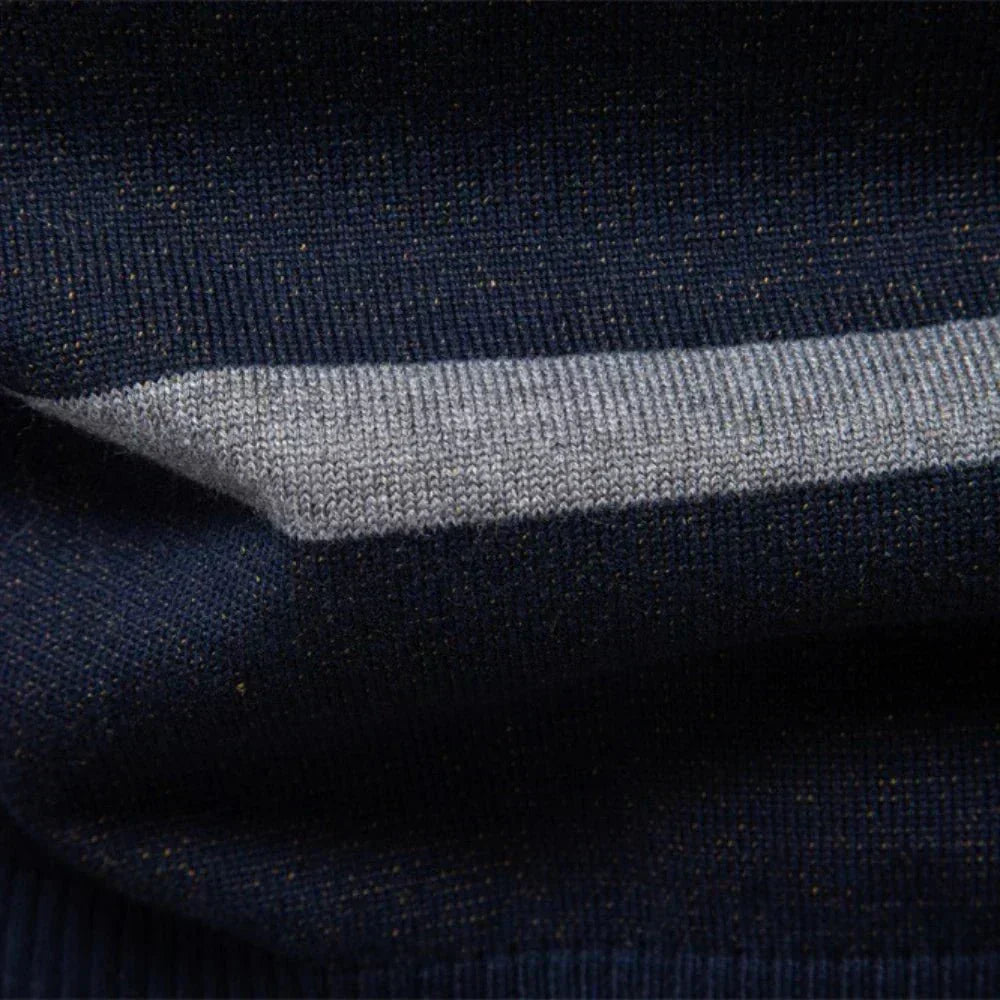 Men’s Diamond Pattern Crewneck Knit Sweater