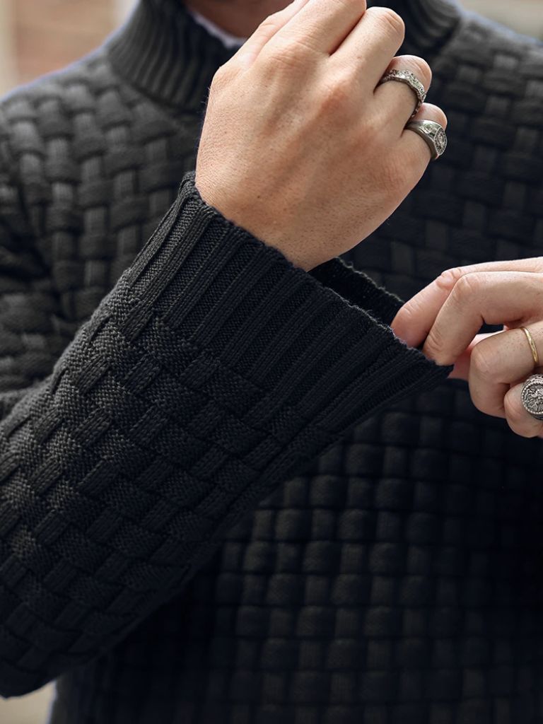 Men’s Refined Slim-Fit Soft Knit Pullover
