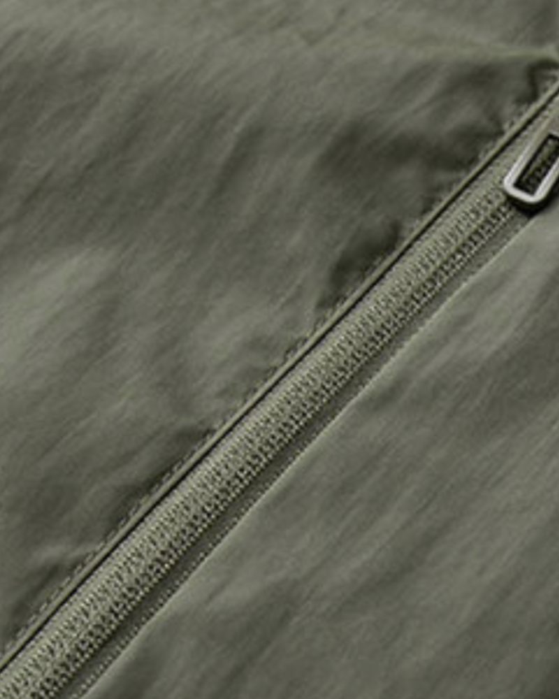 Men’s Lightweight Hooded Water-Repellent Windbreaker