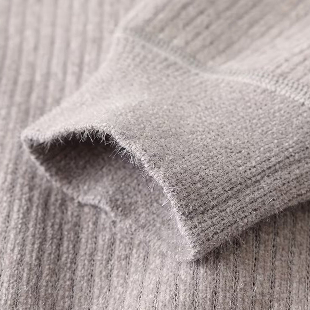 Men’s Striped Half-Zip Stand Collar Knit Sweater