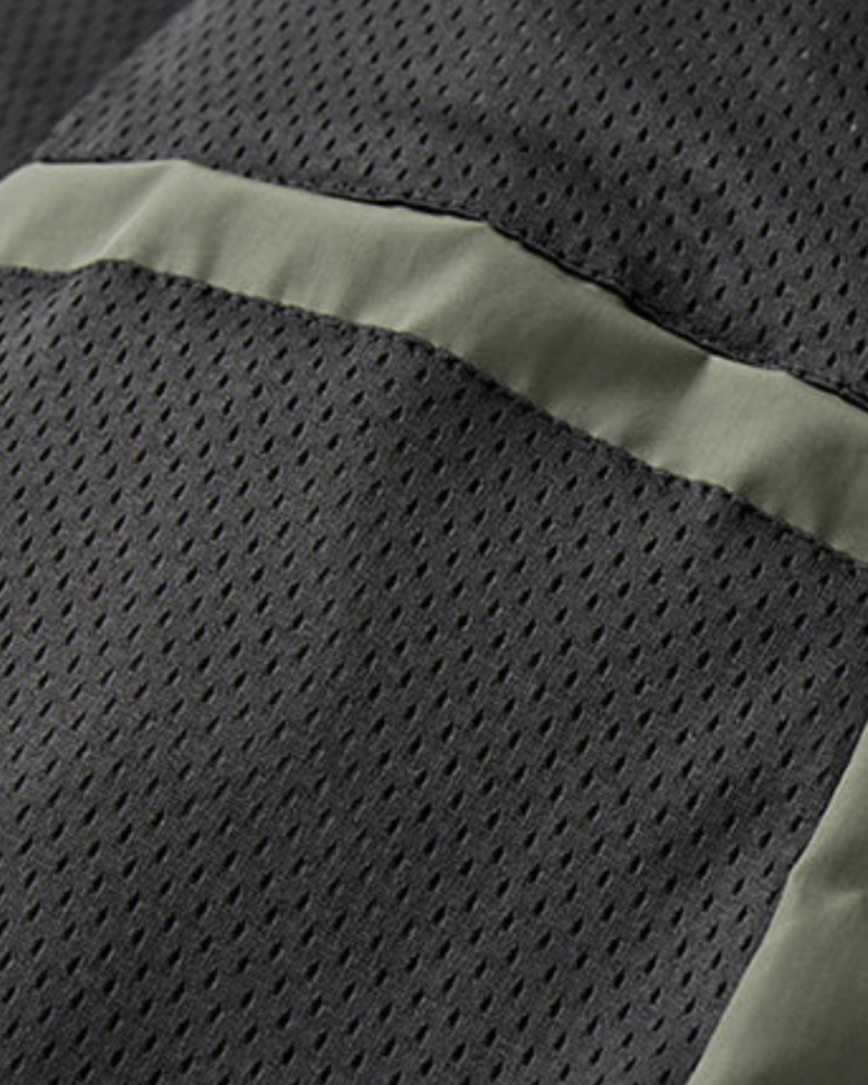Men’s Lightweight Hooded Water-Repellent Windbreaker