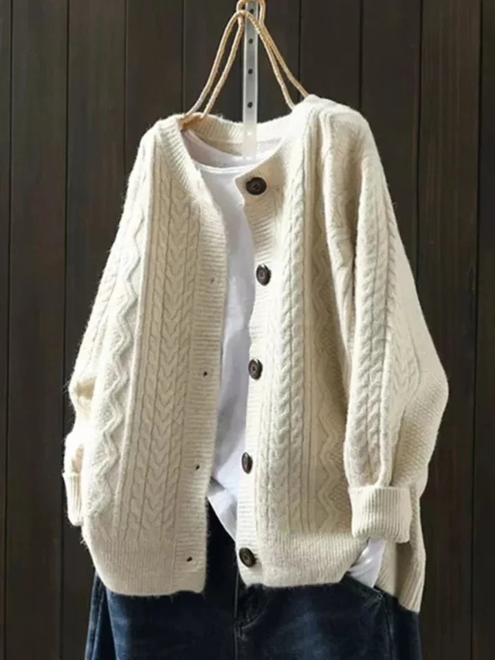 Women’s Oversized Textured Cable-Knit Button-Front Cardigan with Ribbed Trim